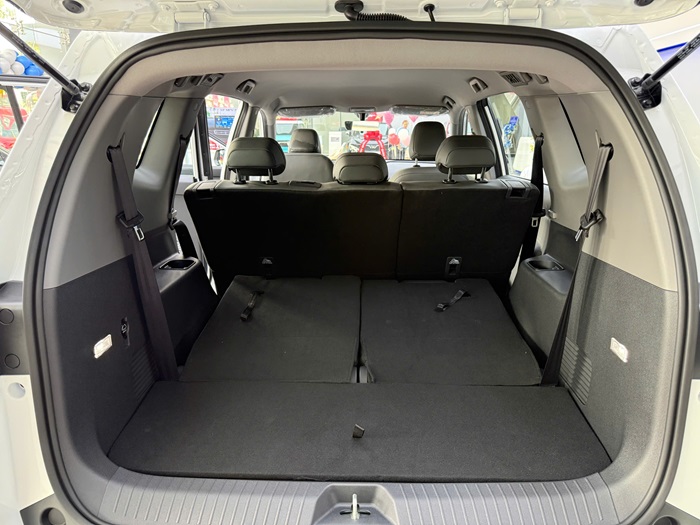 Cốp xe dung tích lớn có thể linh hoạt chở đồ khi cần thiết